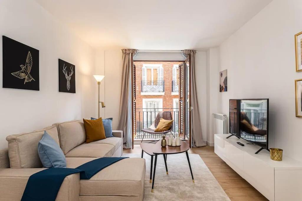 Nice Apartment Near Gran Via Val27 Madrid Eksteriør billede